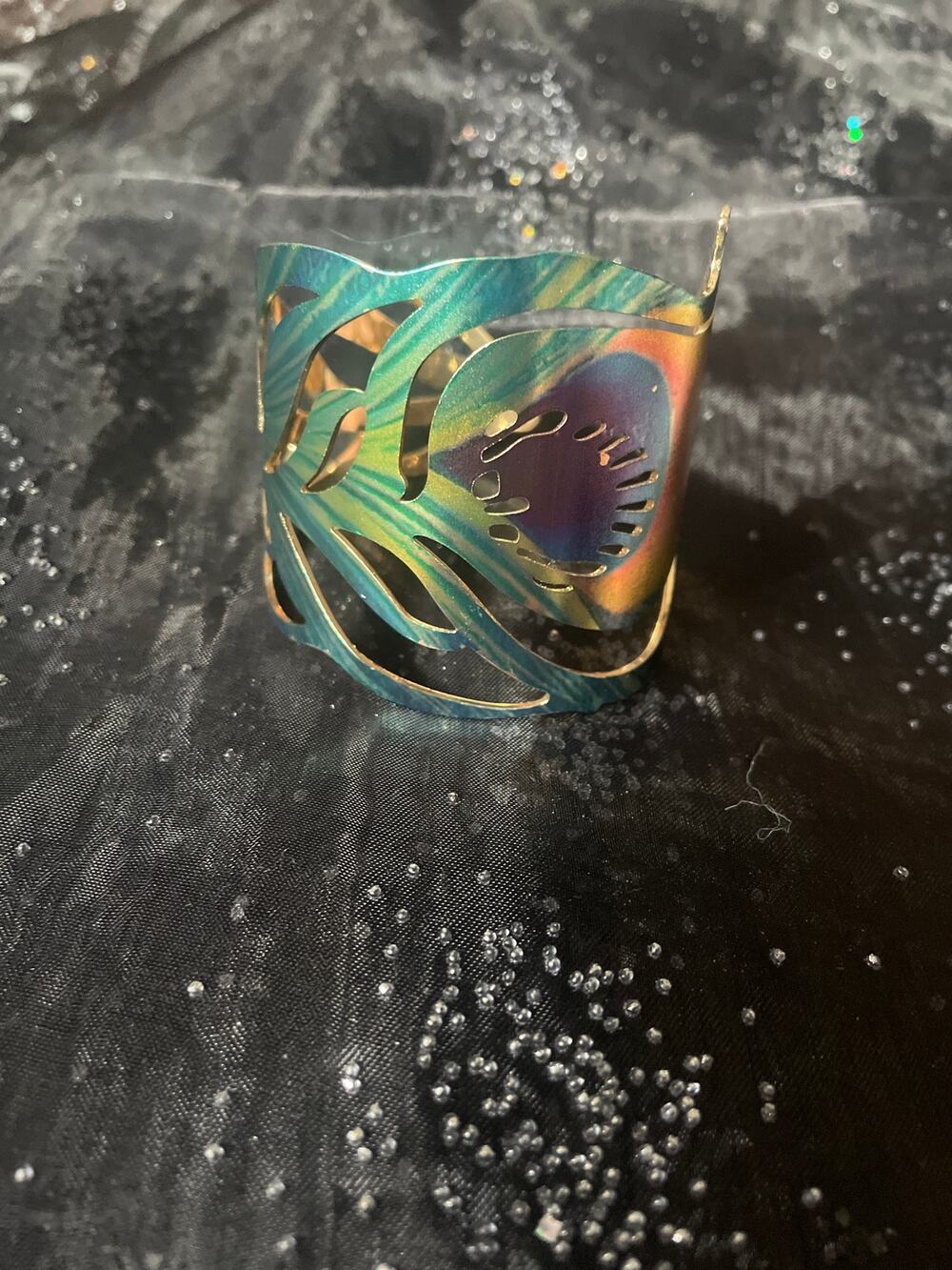 Cuff bracelet flower detailing unisex